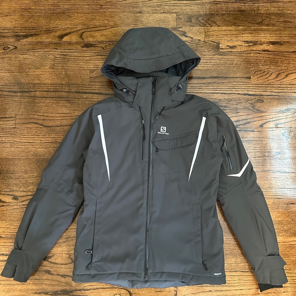 Salomon ALFA Ski Jacket – Size Small – Gray – Hooded Performance Snow Coat